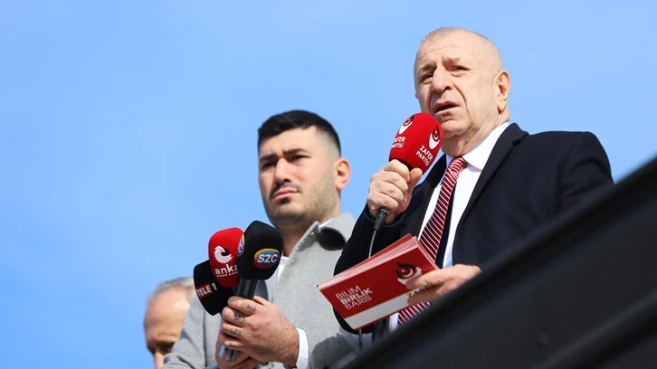 Ümit Özdağ: Birisi Öcalan'ın bir bacağına, diğeri öbür bacağına sığınmış