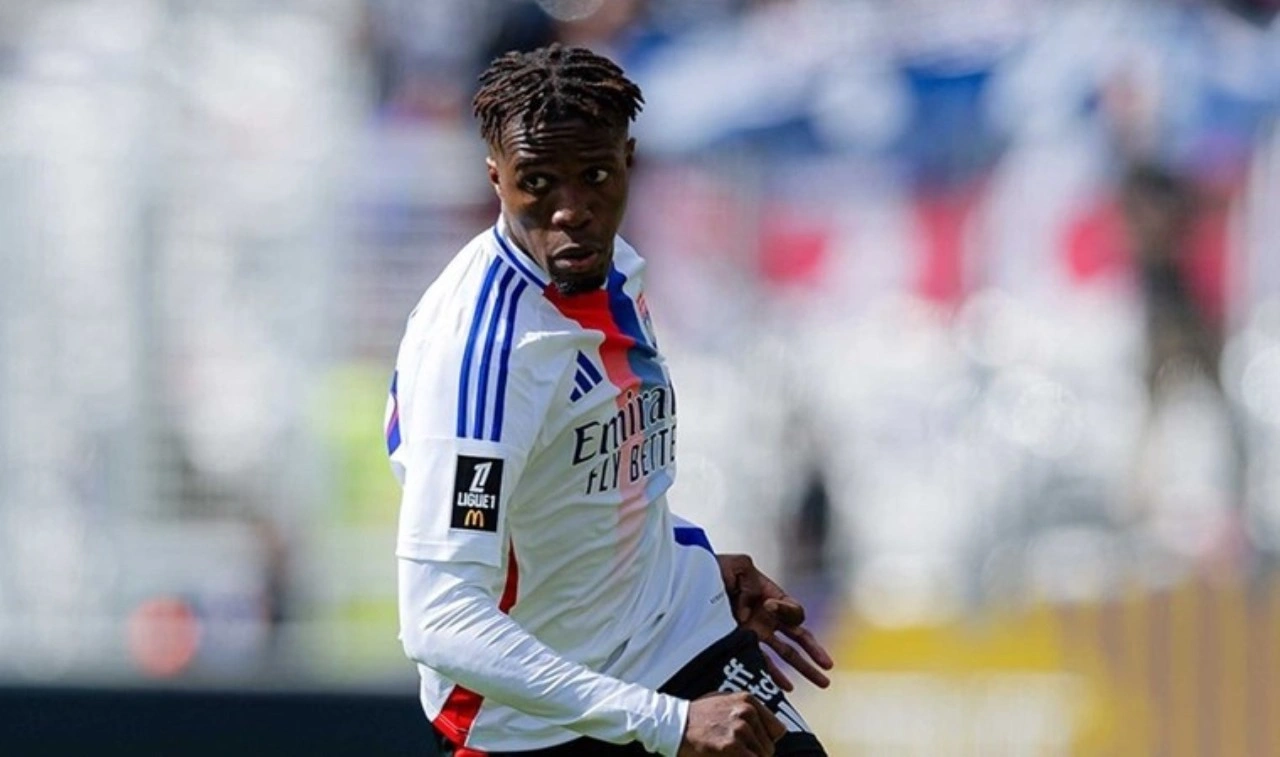 Zaha'nın forma giydiği Lyon 90+5'te kazandı