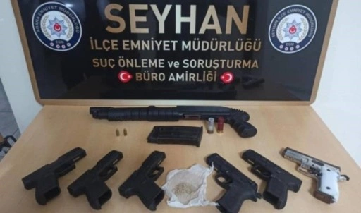 14 yaşındaki çocuğun kaldığı eve operasyon! 7 ruhsatsız silah ele geçirildi