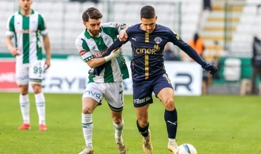 6 gollü maçta kazanan çıkmadı! Konyaspor 3-3 Kasımpaşa