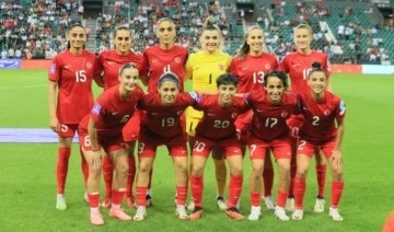 A Milli Kadın Futbol Takımı, Macaristan'a gol oldu yağdı: Play-off'u garantiledi!