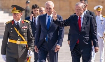 Anıtkabir'de yine Erdoğan sloganları: Bu kez kısa sürdü!