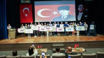 ‘Atatürk ve Gençlik’ yarışmaları ödül töreni yapıldı