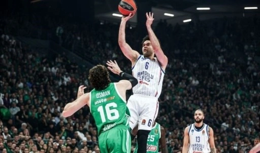 Atina'da üzgün gece! Anadolu Efes büyük fırsat tepti!