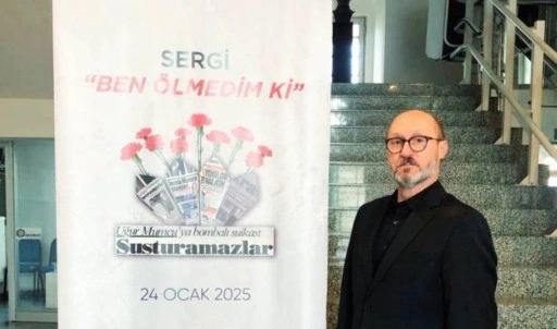 Bakırköy’de açılan ‘Ben Kolay Ölmem’ adlı sergi gazete manşetlerinden oluşuyor: Hüzünlü koleksiyon