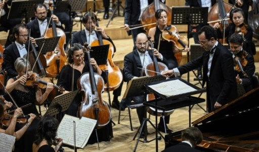 CSO, konser sezonunu Rus piyanist Lugansky ile açtı