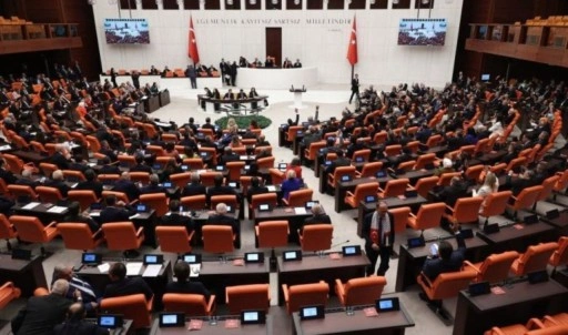 DEM Parti'den 'kayyum yasası'nın değiştirilmesi için kanun teklifi