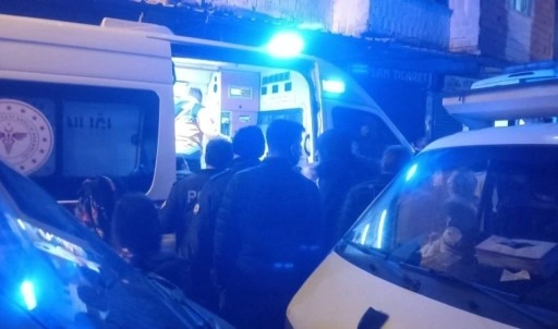 Diyarbakır'da korkutan yangın: 9'u çocuk 12 kişi dumandan etkilendi