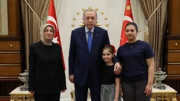 Erdoğan, Ayşe Ateş ile görüştü