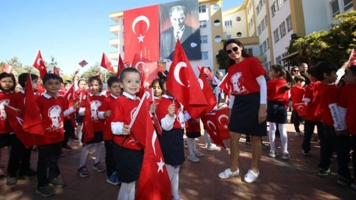 Gaziantep Kolej Vakfı’nda Cumhuriyet coşkusu 