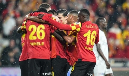 Göztepe'den sahasında 5 gollü galibiyet!