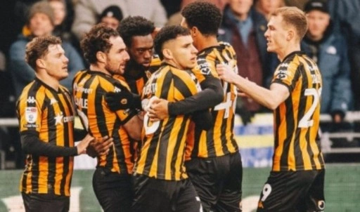 Hull City'den muhteşem geri dönüş!