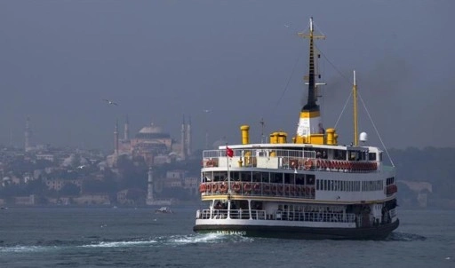 İstanbul'da vapur seferlerine hava muhalefeti engeli