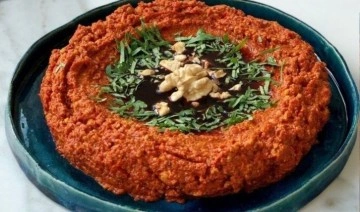 Kahvaltılara çok yakışan enfes sos Muhammara tarifi...