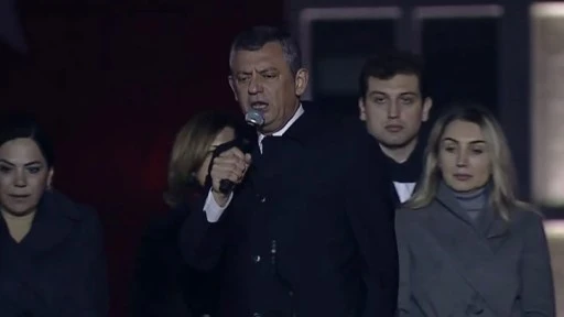 Özgür Özel: Bundan sonra kimse bizden salonlarda siyaset beklemesin!