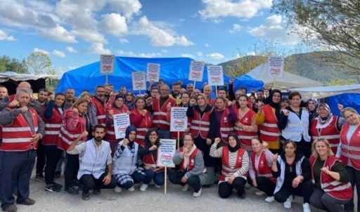 Polonez işçilerine 'Demokrasi Barış ve Dayanışma Ödülü' verildi