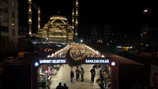 Şahinbey Belediyesi Ramazan Sokağı yoğun ilgi görüyor