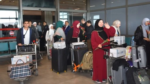 Şahinbey'in Umre'ye gönderdiği öğrenciler döndü