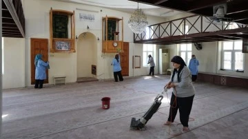 Şehitkamil'den camilerde kapsamlı temizlik