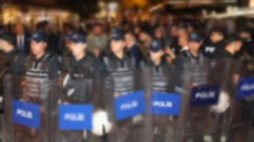 Taksim'e yürümek gençlere isteyenlere polis müdahalesi