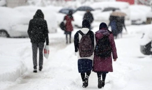 Tunceli'de eğitime kar engeli!