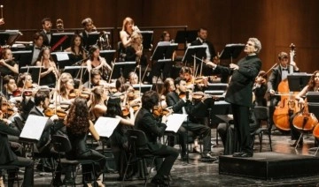 Türkiye Gençlik Filarmoni Orkestrasının muhteşem konserini AKM'de verdi; Turne devam edecek 