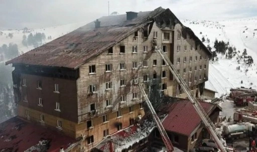 Uzmanlardan kritik açıklama... 'Şartnameye uygun yangın merdiveni olsa güvenli bölgede olurlard