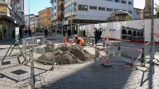 Yol bakım ve trafik düzenleme çalışmaları sürüyor