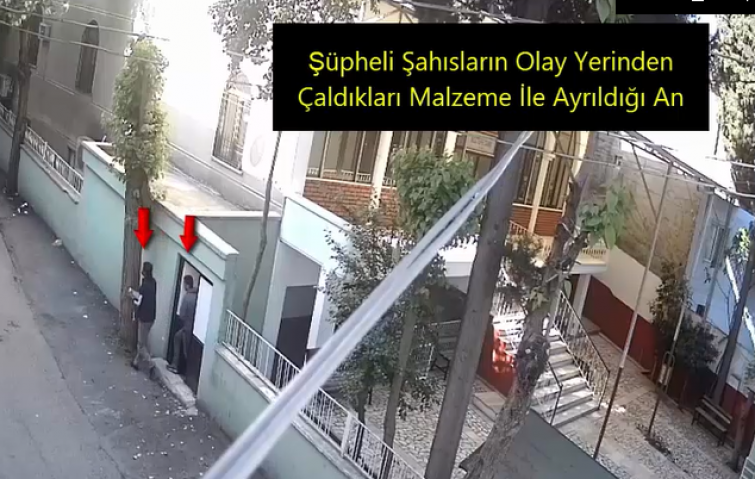 GAZİANTEP&#039;TE CAMİDEN HIRSIZLIK OLAYI KAMERADA