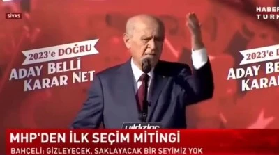 BAHÇELİ PİR SULTAN ABDAL’IN ŞİİRİ ZANNEDİP SOSYALİST ŞAİRİN ŞİİRİNİ OKUDU