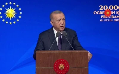 ERDOĞAN'DAN ÖĞRETMENLERE: ÇAPULCU MUSUNUZ?